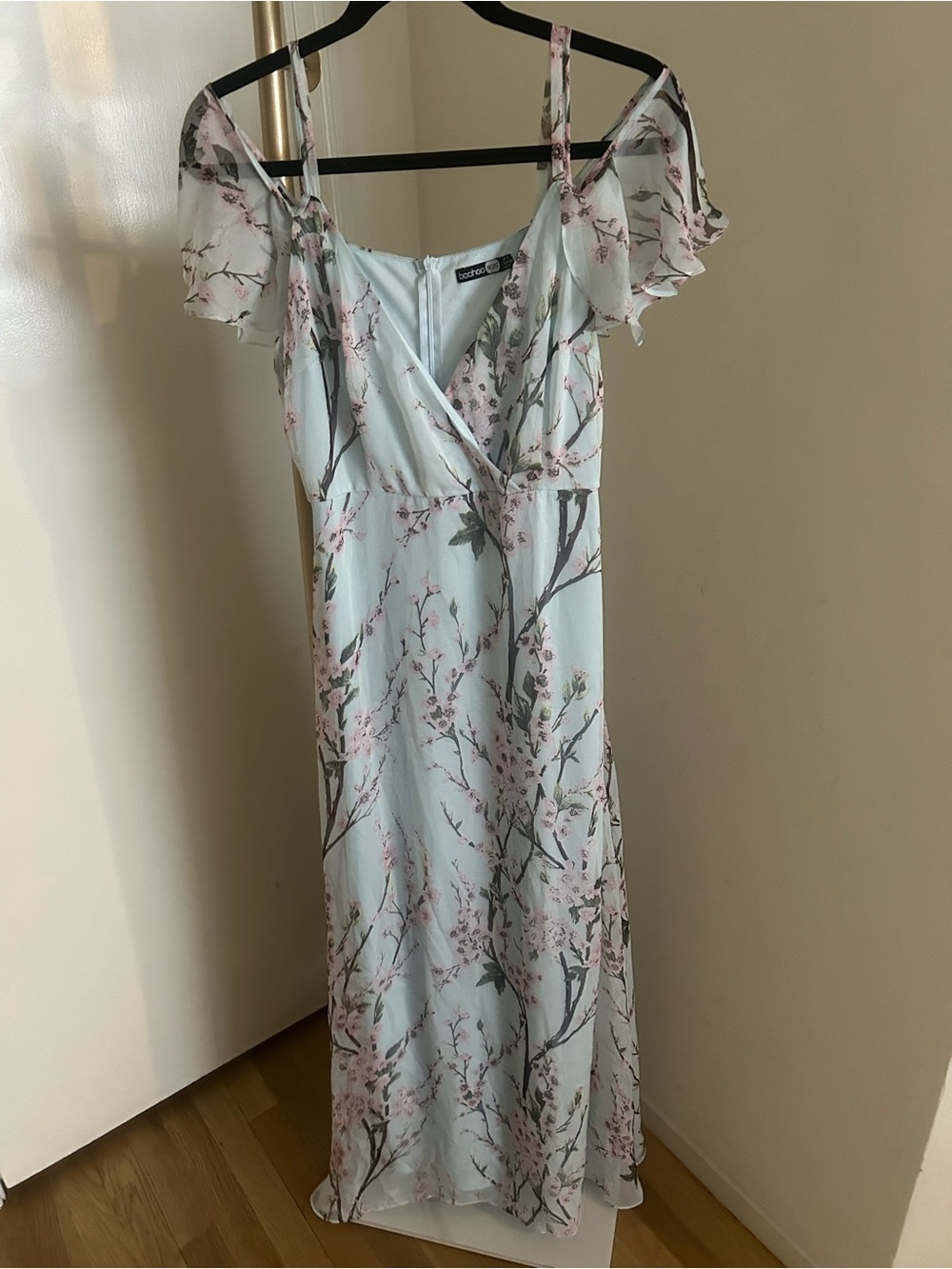 Boohoo Floral Midi Dress Blue Pink Flutter Sleeve Cottagecore Size 6
